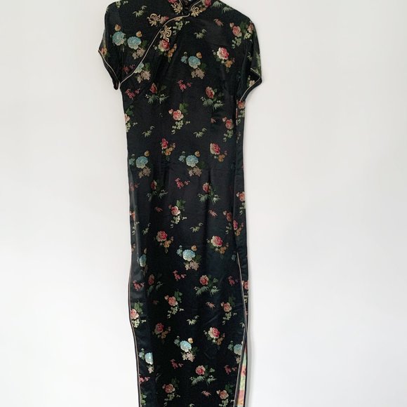 Vintage Cheongsam - Picture 4 of 4